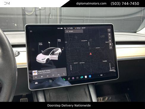 Used 2021 Tesla Model 3 Performance image 28