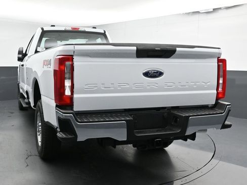 New 2026 Ford F250 XL w/ FX4 Off-Road Package AWD/4WD image 8