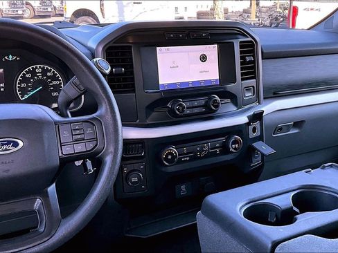 Used 2023 Ford F150 XLT image 6