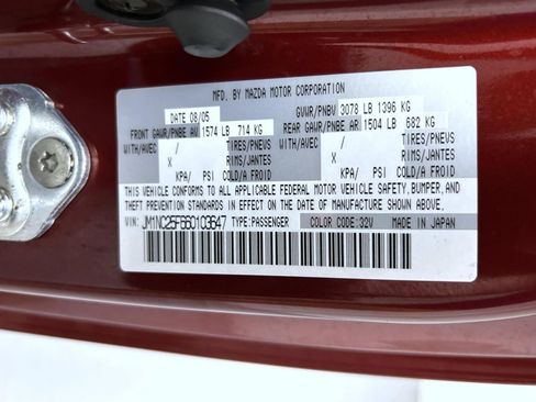 Used 2006 MAZDA MX-5 Miata RWD image 20
