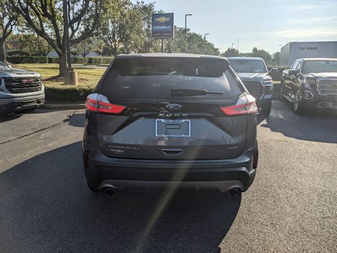 Used 2024 Ford Edge Titanium image 8