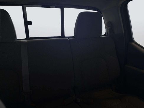 Used 2018 Nissan Frontier SV AWD/4WD image 22
