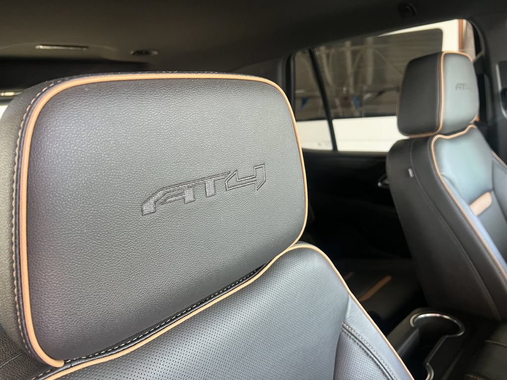 Used 2023 GMC Yukon AT4 AWD/4WD image 17
