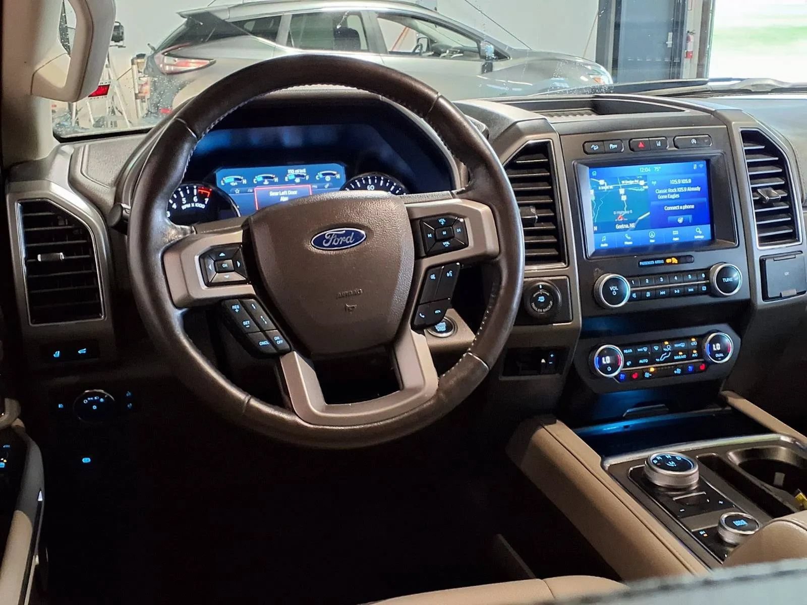 Used 2021 Ford Expedition Max XLT AWD/4WD image 15