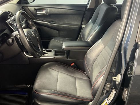 Used 2016 Toyota Camry SE FWD image 10
