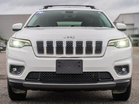 Used 2019 Jeep Cherokee Limited AWD/4WD image 2
