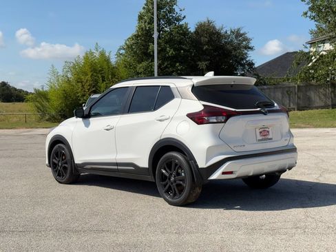 Used 2024 Nissan Kicks SR w/ SR Premium Package FWD image 6