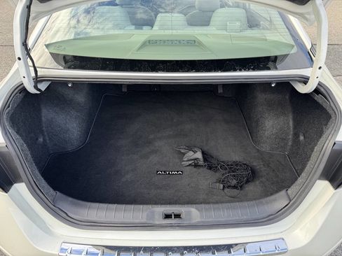 Used 2020 Nissan Altima 2.5 SV image 29