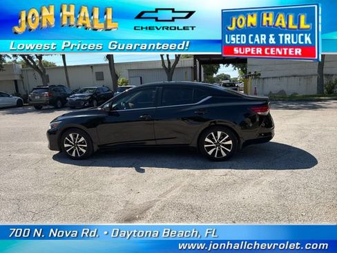 Used 2025 Nissan Sentra SV w/ SV Premium Package FWD image 6