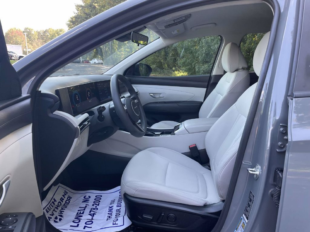 Certified 2025 Hyundai Tucson SEL FWD image 16
