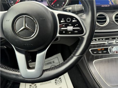 Used 2019 Mercedes-Benz E 300 w/ Premium 1 Package image 40