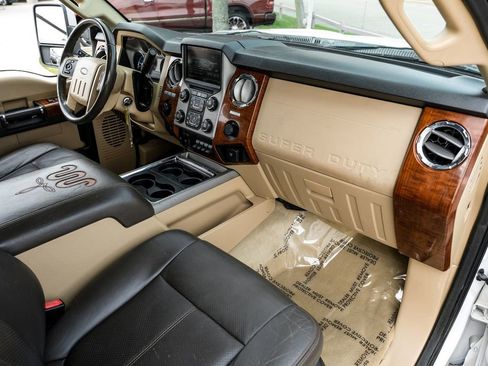 Used 2016 Ford F450 King Ranch w/ FX4 Off Road Package AWD/4WD image 10