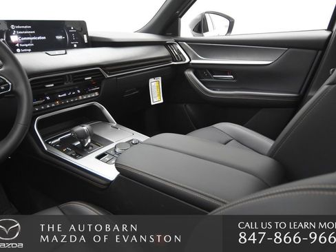 Certified 2025 MAZDA CX-70 Plug-In Hybrid w/ Premium Plus image 29