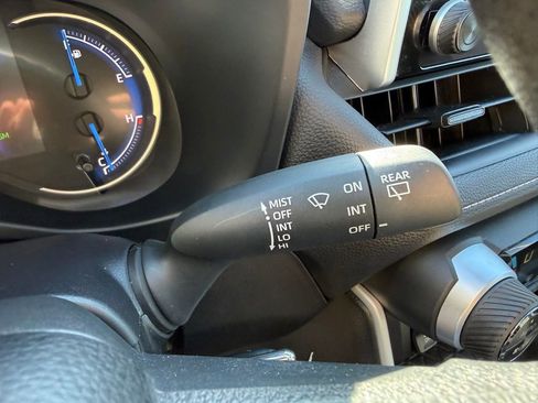 Certified 2025 Toyota RAV4 LE image 28