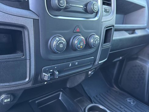 Used 2018 RAM 2500 Tradesman w/ Chrome Appearance Group image 22