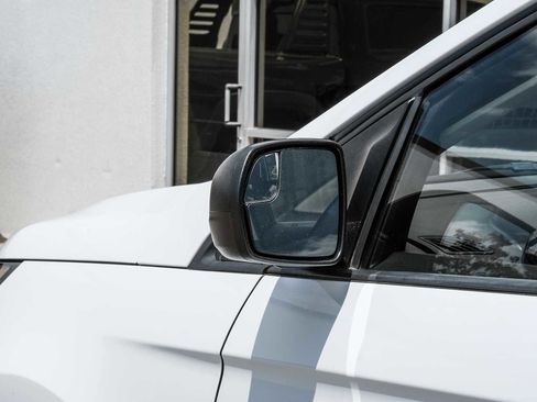 Used 2017 Ford Edge SE image 38