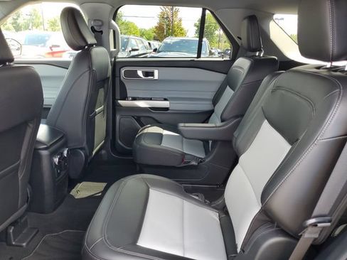 Certified 2023 Ford Explorer XLT w/ Equipment Group 202A AWD/4WD image 24