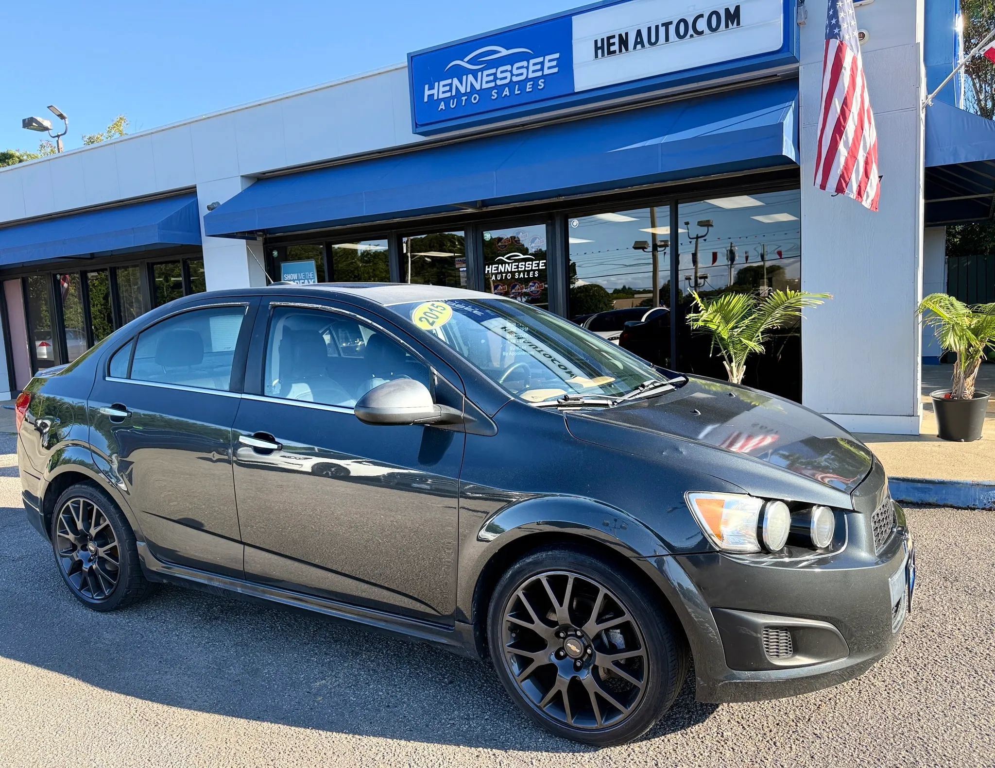 Used 2015 Chevrolet Sonic LTZ w/ Dusk Package FWD image 11