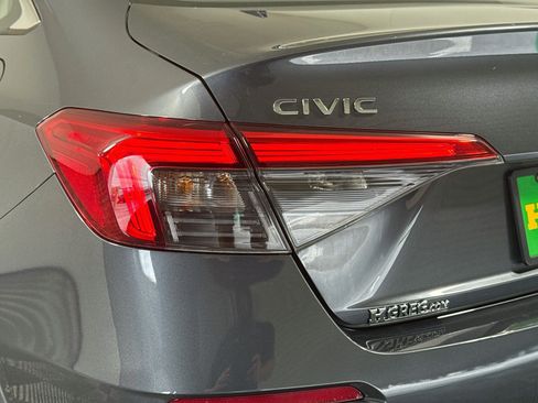 Used 2023 Honda Civic LX image 36