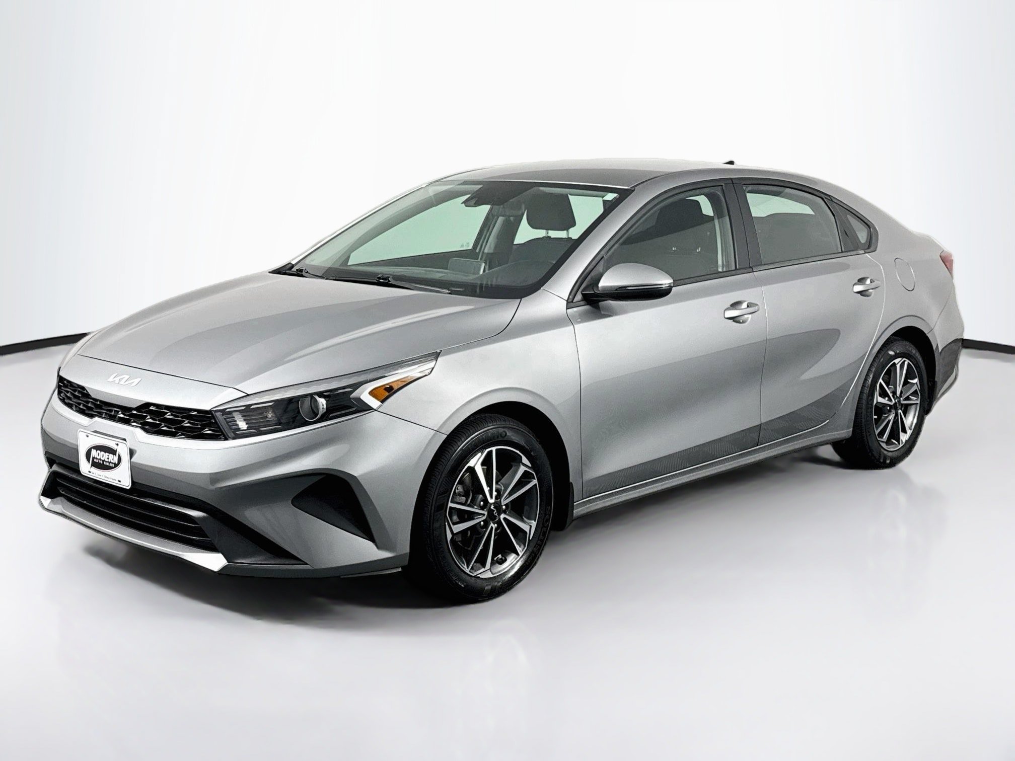 Used 2023 Kia Forte LXS w/ LXS Technology Package FWD image 10