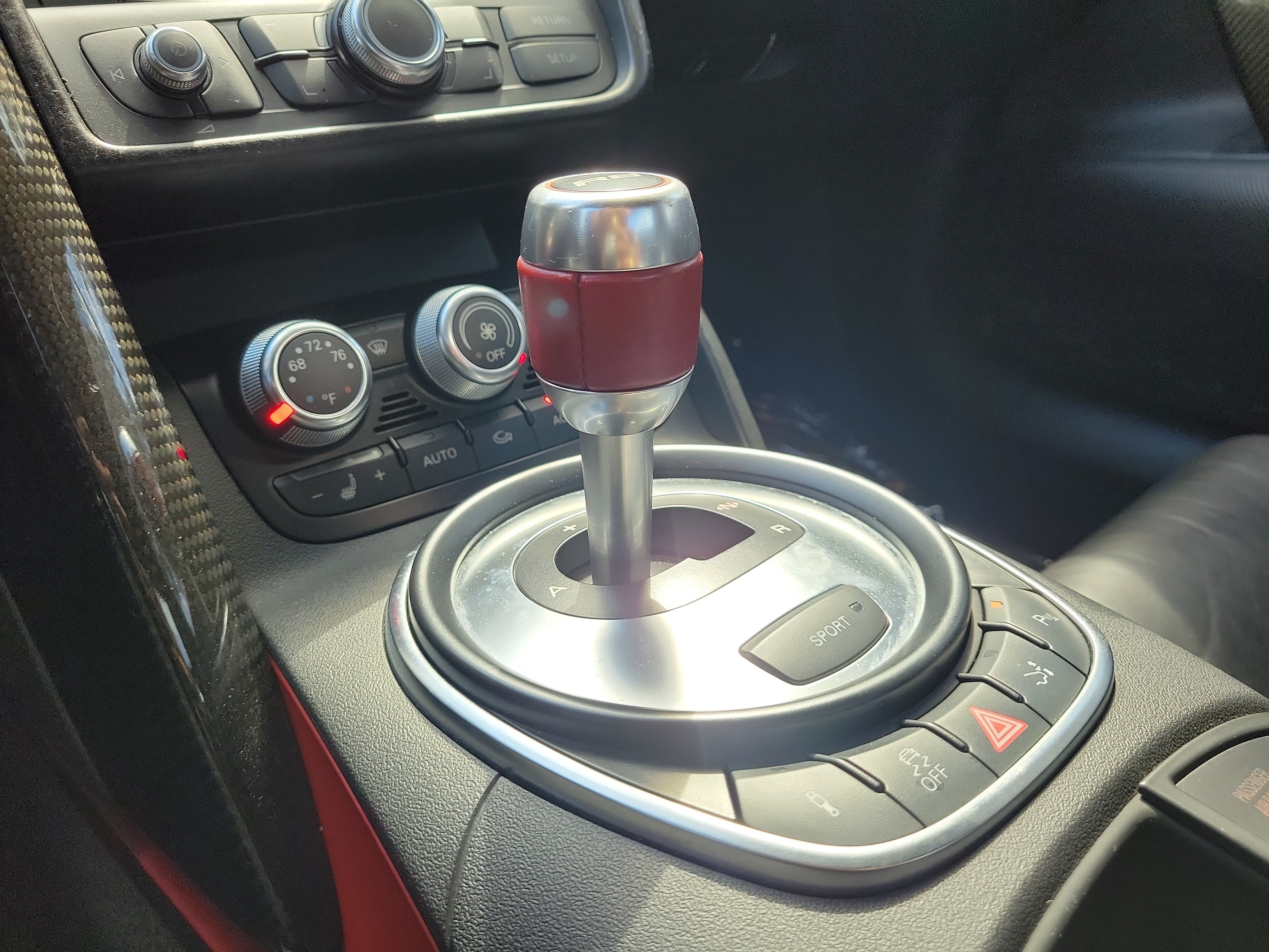 Used 2011 Audi R8 V10 AWD/4WD image 24