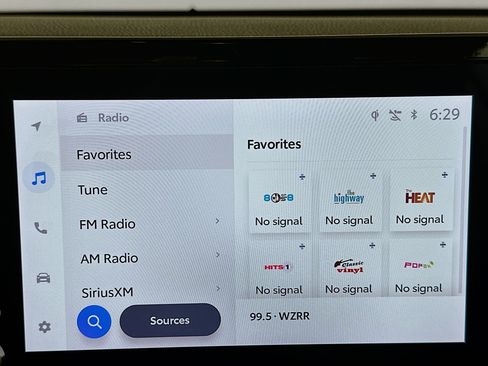 Used 2025 Toyota Camry LE image 21