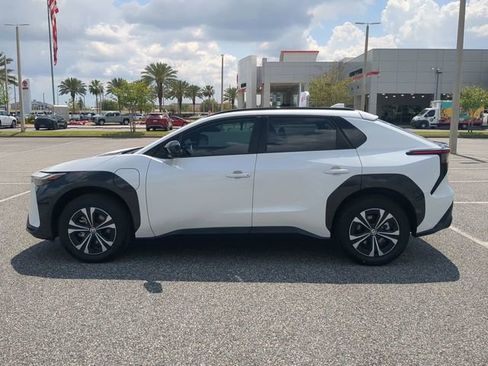 Certified 2024 Toyota bZ4X XLE image 7