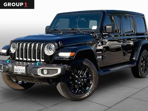 Used 2023 Jeep Wrangler Unlimited Sahara w/ Cold Weather Group AWD/4WD image 1