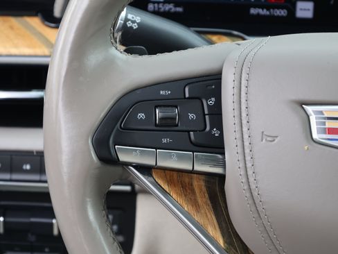Used 2021 Cadillac Escalade Premium Luxury Platinum w/ Heavy-Duty Trailer Package AWD/4WD image 18