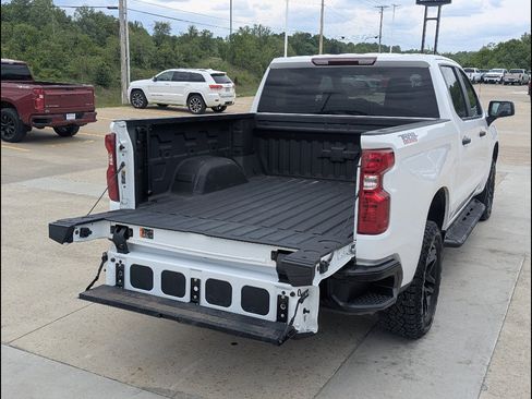 Used 2025 Chevrolet Silverado 1500 Custom Trail Boss AWD/4WD image 16