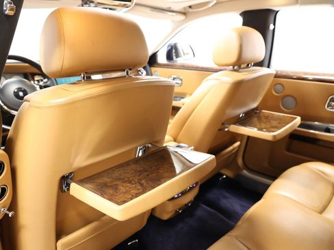 Used 2016 Rolls-Royce Ghost image 50