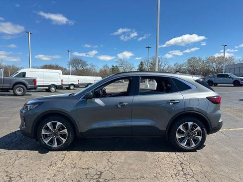 Certified 2023 Ford Escape Platinum image 5