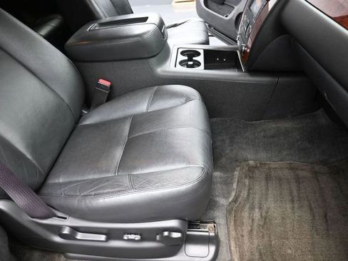 Used 2013 Chevrolet Tahoe LT AWD/4WD image 28