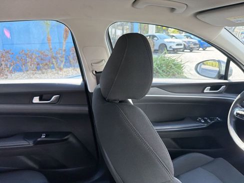 Used 2022 Kia K5 LXS image 16