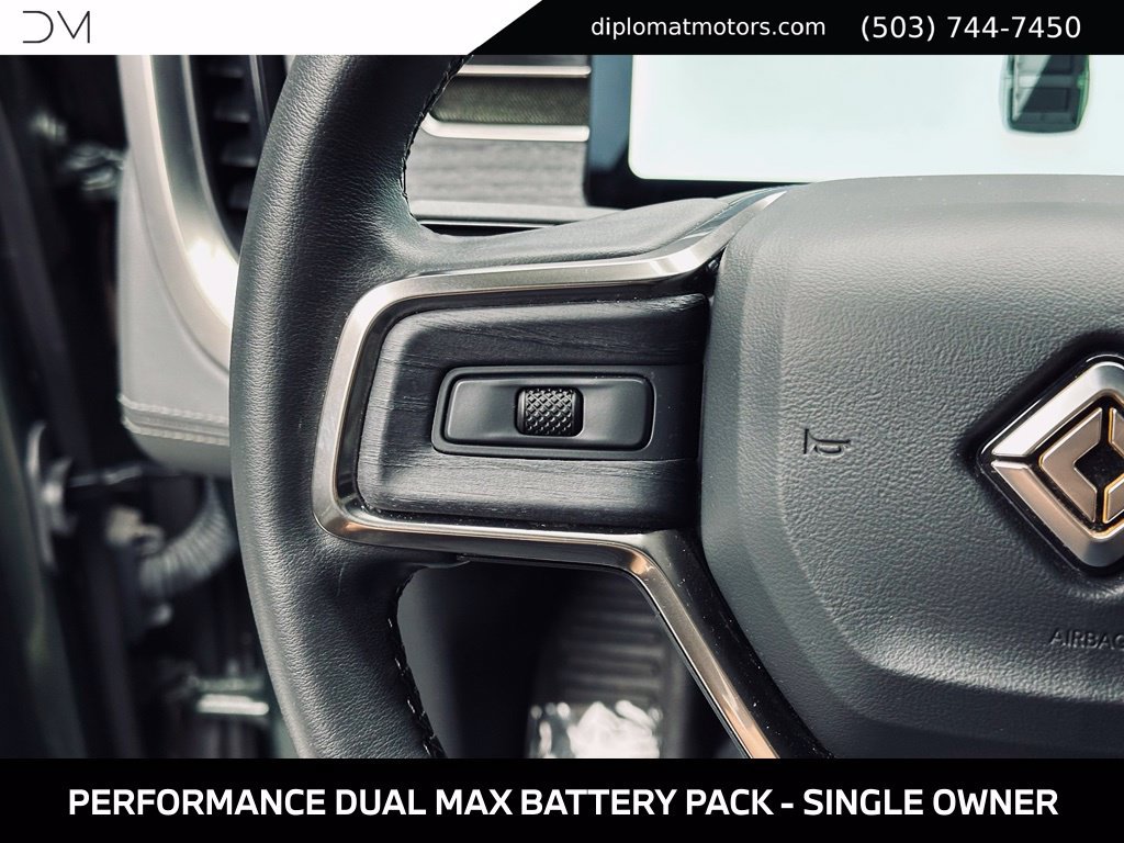 Used 2025 Rivian R1S Adventure Dual AWD/4WD image 30