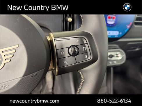 Certified 2025 MINI Cooper 2-Door Hardtop image 22