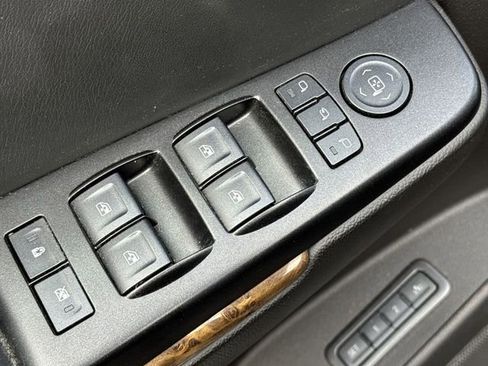 Used 2016 GMC Yukon Denali w/ Open Road Package image 22