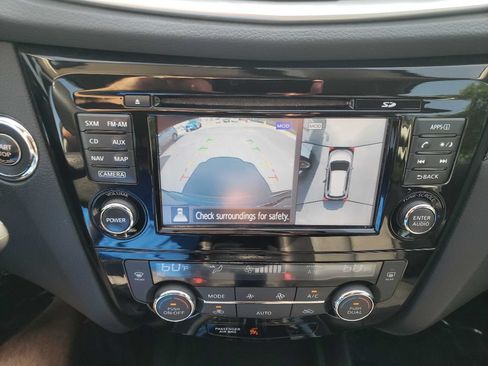 Used 2016 Nissan Rogue SL AWD/4WD image 13