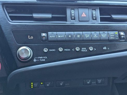 Used 2023 Lexus ES 350 w/ Premium Package image 11