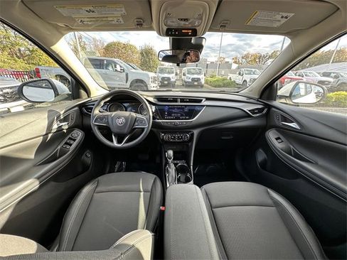 Used 2023 Buick Encore GX Select w/ Sport Touring Package image 3