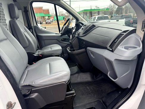 Used 2018 Ford Transit 250 130 Low Roof image 13