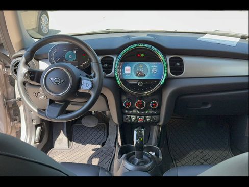 Used 2023 MINI Cooper 2-Door Hardtop FWD image 6