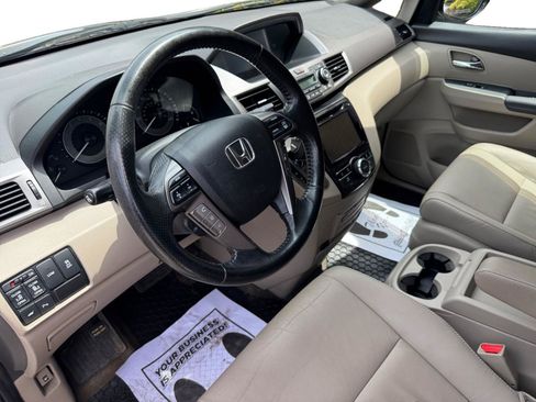 Used 2015 Honda Odyssey Touring image 3