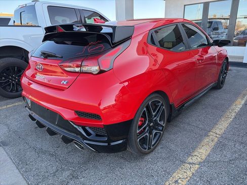 Used 2022 Hyundai Veloster N image 3