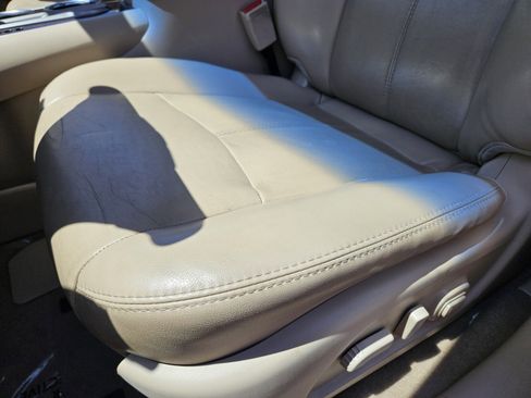 Used 2015 Nissan Pathfinder SL w/ SL Premium Package FWD image 8