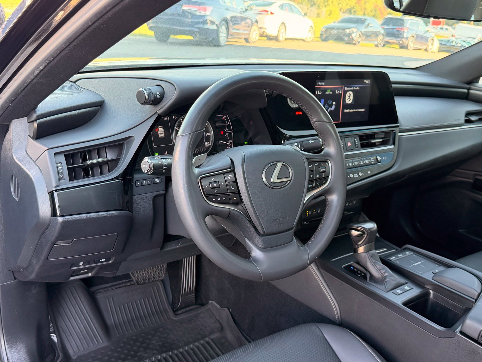 Used 2022 Lexus ES 300h w/ Premium Package FWD image 21