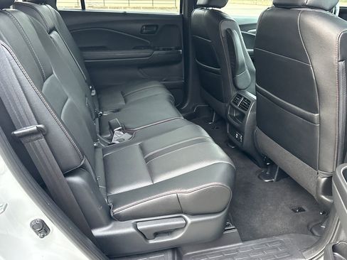 Used 2022 Honda Passport TrailSport image 16