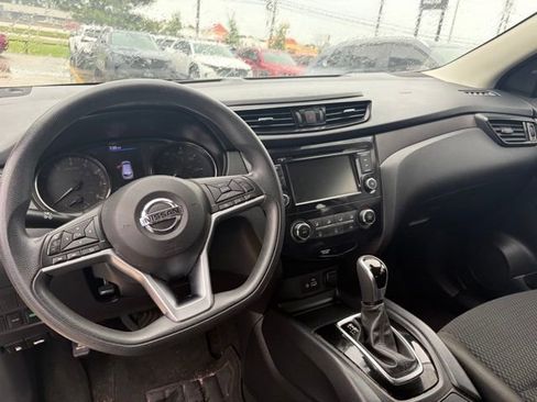 Used 2021 Nissan Rogue Sport S FWD image 4