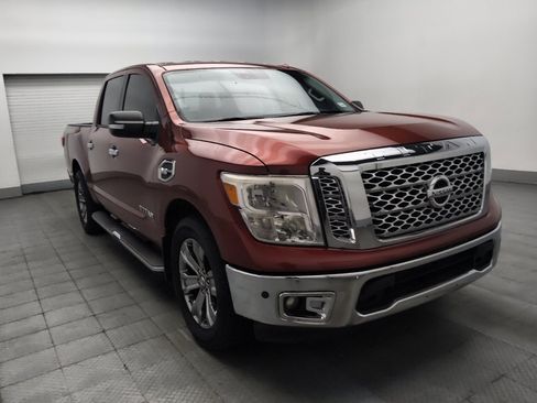 Used 2017 Nissan Titan SV RWD image 13