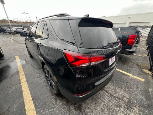 Used 2023 Chevrolet Equinox RS w/ RS Leather Package FWD image 3